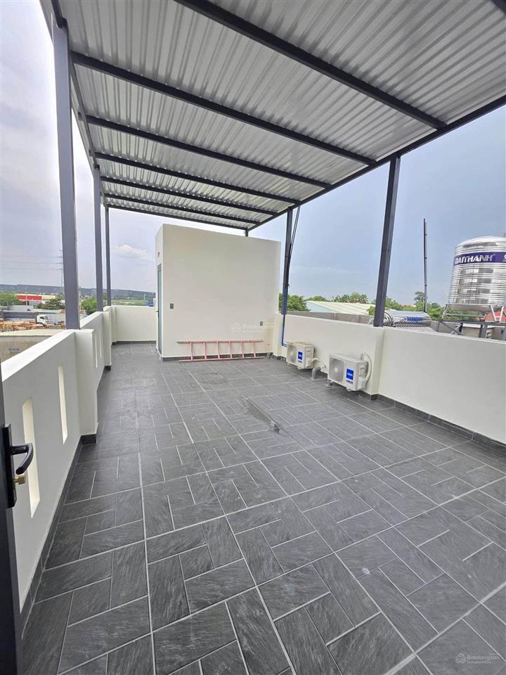 Bàn giao full nội thất  sổ hồng riêng  xe đậu trong nhà  dt lớn 108,3m2