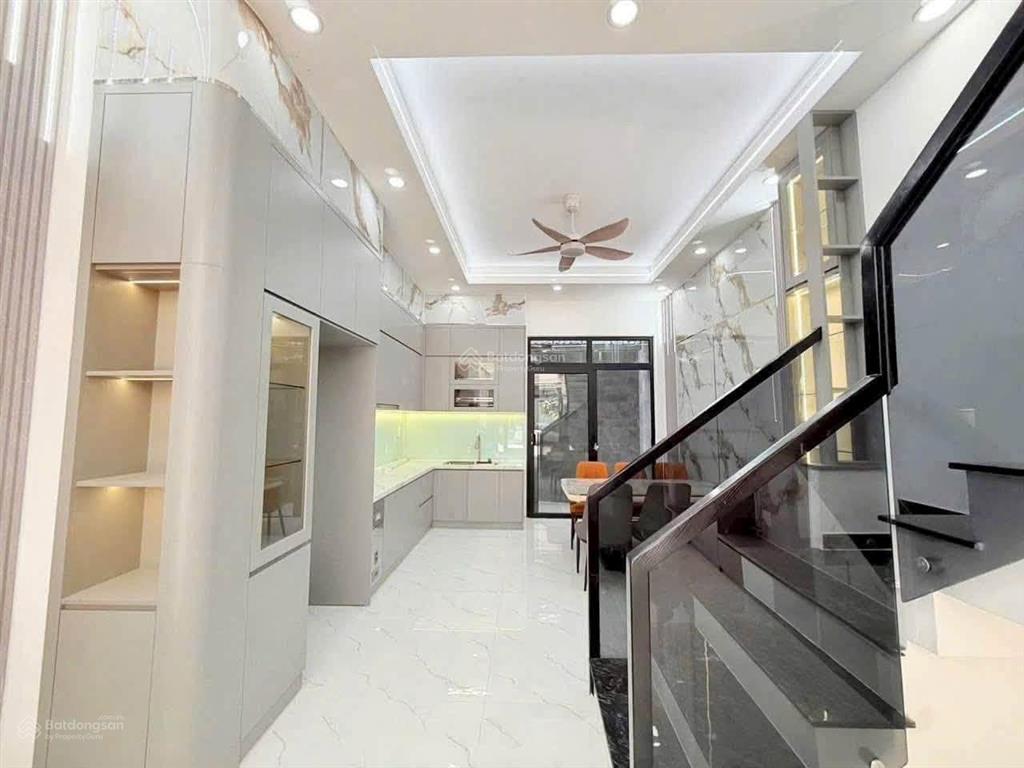Sở hữu nhà phổ hcm  nhà đẹp hoàn công đủ  bao sang tên công chứng  phù hợp kd cho thuê