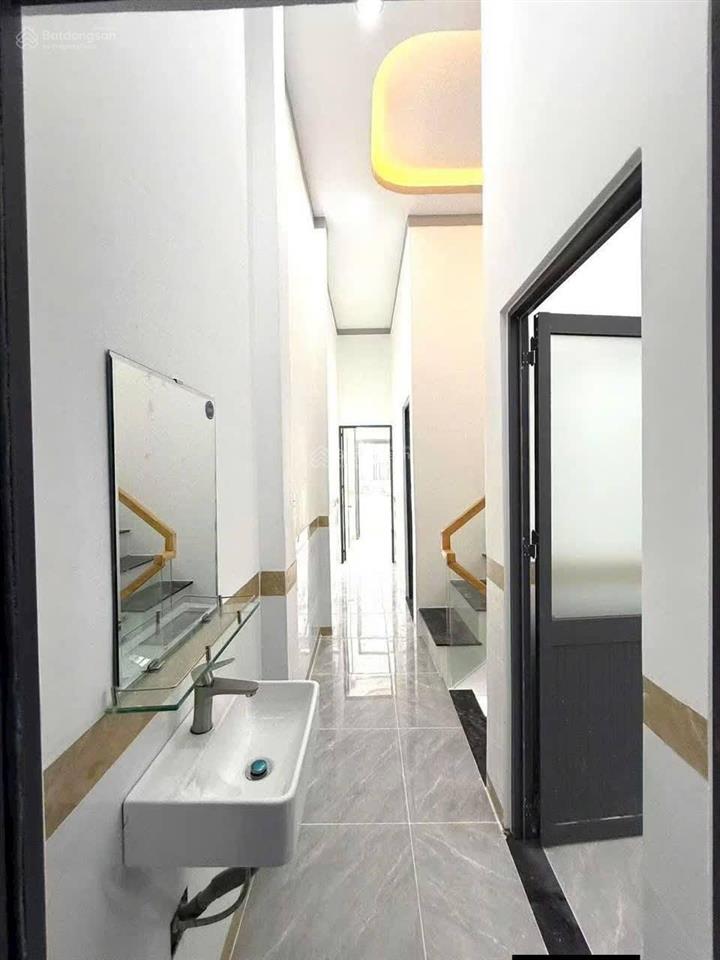 Nhà mới xây dọn vào ở ngay, giá chỉ từ 1 tỷ 5  sổ hồng riêng  tặng nội thất cơ bản