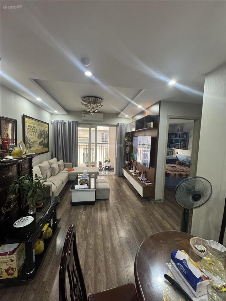 Chính chủ gửi bán căn 3pn tòa n02t3 tầng đẹp giá chỉ 11 tỷ