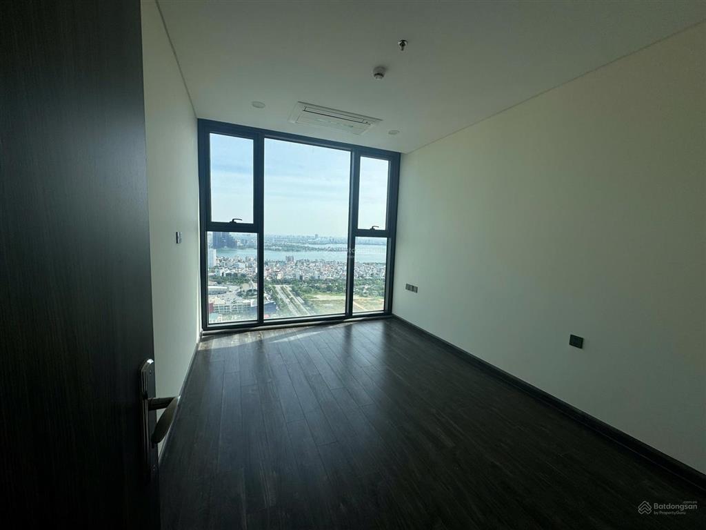 Bán căn hộ 3pn tại n01t7 ngoại giao đoàn tầng cao view hồ tây