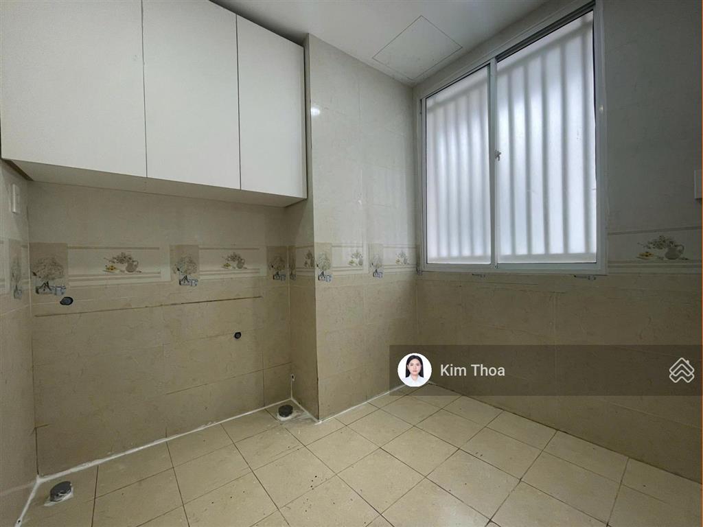 Officetel căn góc 70m2, sẵn 2 phòng ở vạn phúc, không gian thoáng, có t. máy, hầm xe. giá 11 tr