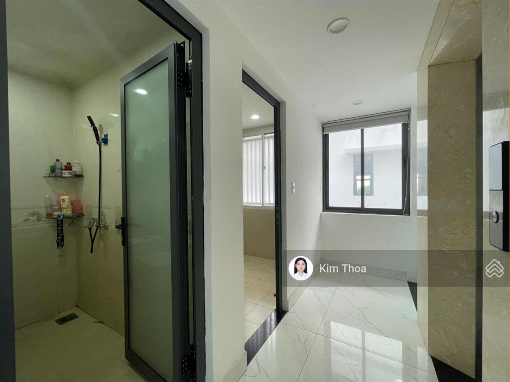 Officetel căn góc 70m2, sẵn 2 phòng ở vạn phúc, không gian thoáng, có t. máy, hầm xe. giá 11 tr