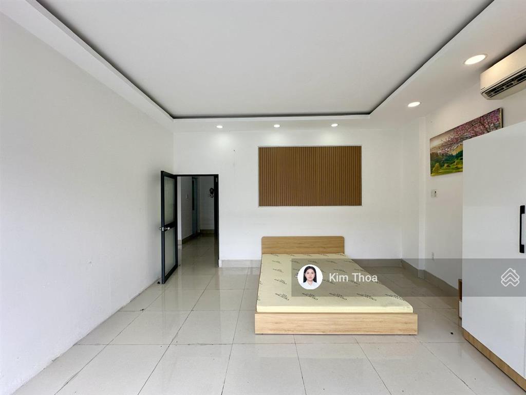 Căn góc 1pn 1wc (45m2) vị trí thoáng, nội thất cơ bản, gần trường học có t.máy vào ngay. giá 9,5 tr