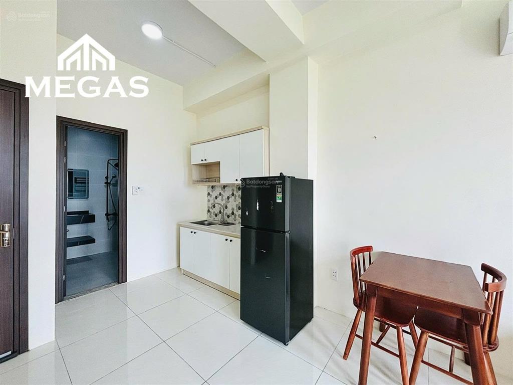 Căn hộ studio 20m2 có ban công ở vạn phúc, sẵn nội thất, free xe đạp, thang máy, hầm xe. giá 6,8 tr