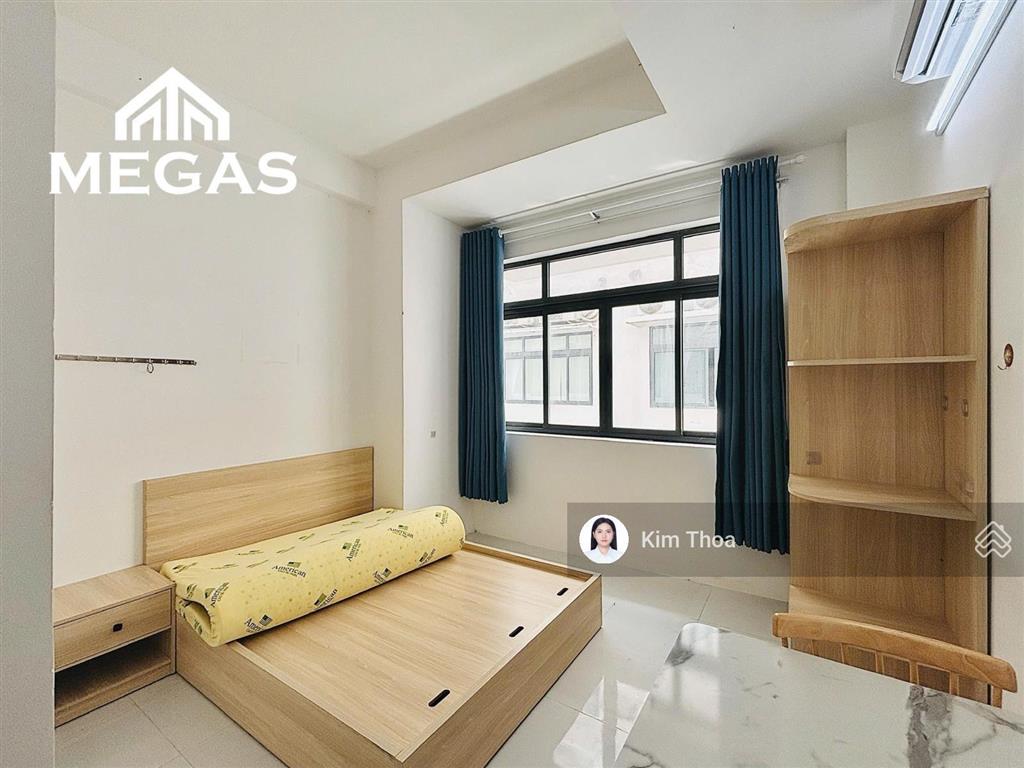 Căn hộ studio 15m2 ở vạn phúc có cửa sổ, sẵn nội thất, t.máy hầm xe, sẵn vào ngay. giá rẻ 5,4 triệu