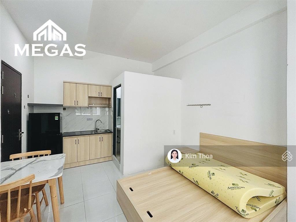 Căn hộ studio 15m2 ở vạn phúc có cửa sổ, sẵn nội thất, t.máy hầm xe, sẵn vào ngay. giá rẻ 5,4 triệu