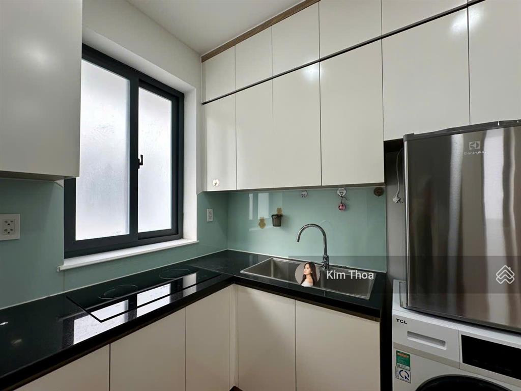 Căn hộ studio cao cấp 20m2 ở vạn phúc sẵn nội thất đẹp wc riêng, có thang máy hầm xe. giá chỉ 6,5tr