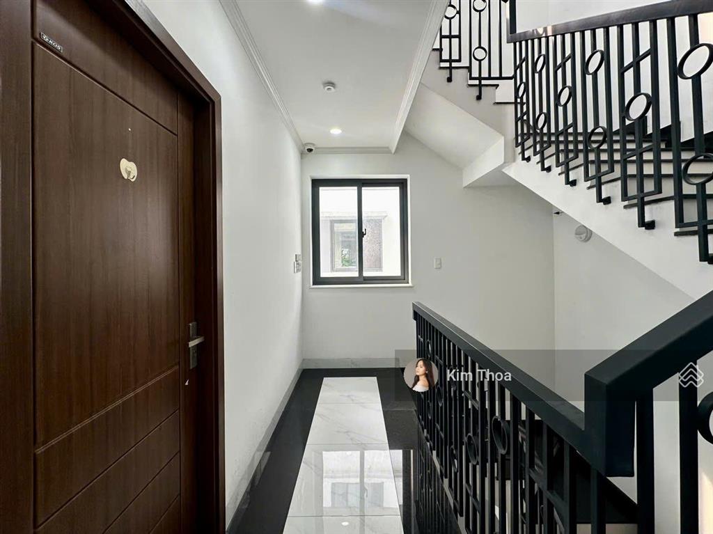 Căn hộ studio cao cấp 20m2 ở vạn phúc sẵn nội thất đẹp wc riêng, có thang máy hầm xe. giá chỉ 6,5tr