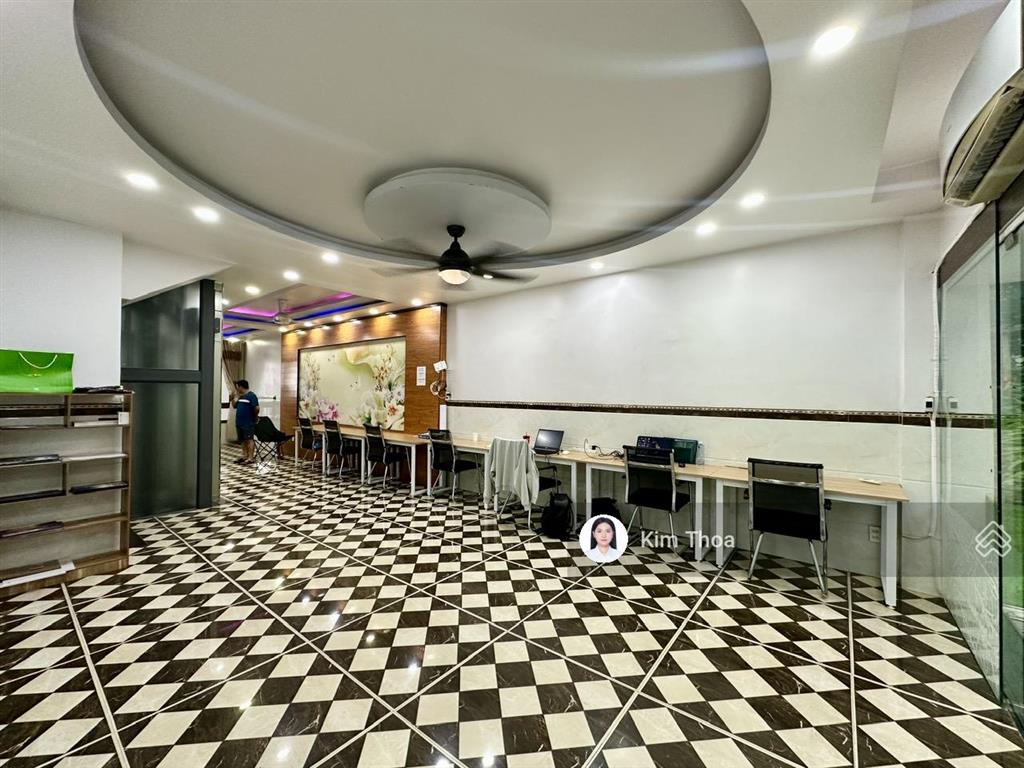 Tầng trệt 5x23m (~65m2) vạn phúc sàn trống, có máy lạnh hầm xe, lối đi riêng, đường 16m. giá 12 tr