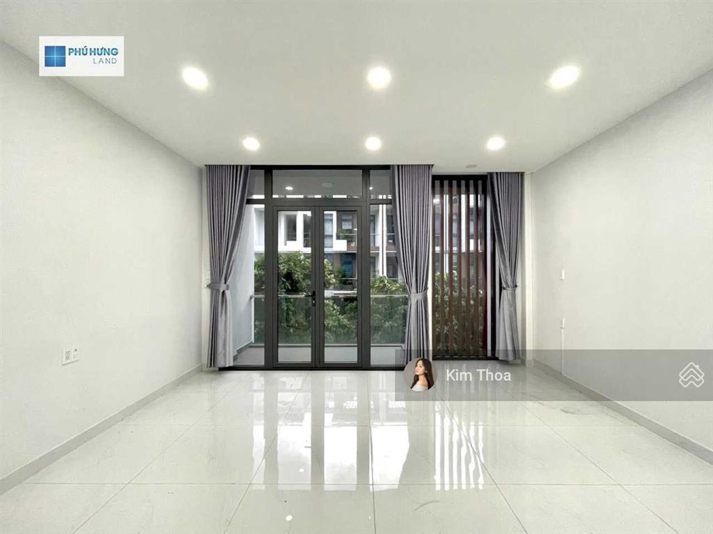 Cập nhật giá thuê văn phòng vạn phúc tháng 10/26  sàn trống, ngăn phòng, full nội thất giá từ 5tr