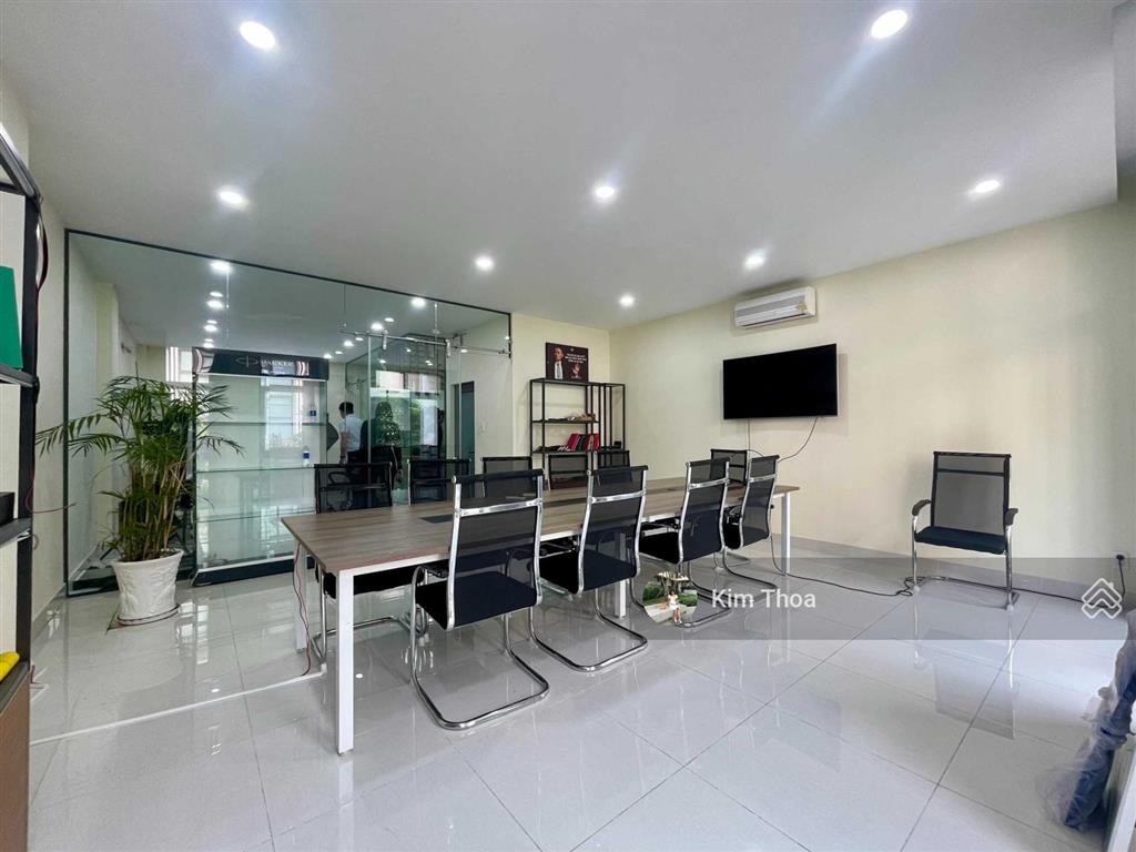 Cập nhật giá thuê văn phòng vạn phúc tháng 10/26  sàn trống, ngăn phòng, full nội thất giá từ 5tr