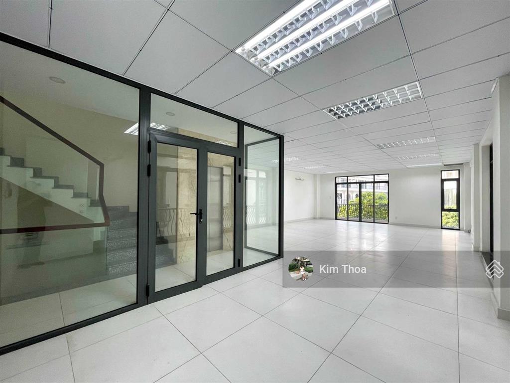 Cập nhật giá thuê văn phòng vạn phúc tháng 10/26  sàn trống, ngăn phòng, full nội thất giá từ 5tr