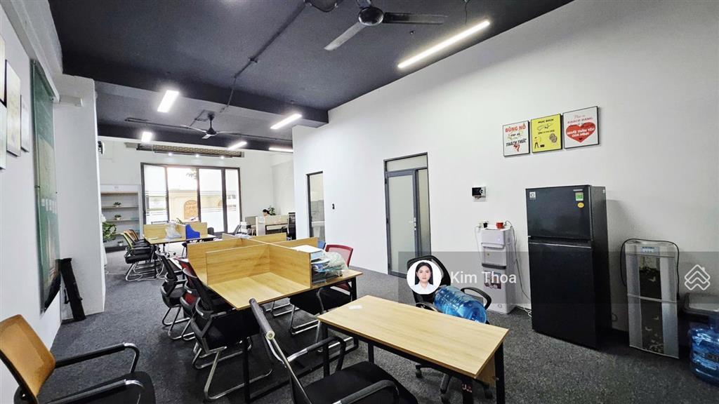 Trệt lửng 7x21m (~140m2) ở vạn phúc, sẵn nội thất (~30 nhân sự), có máy lạnh, hầm để xe. giá 32 tr
