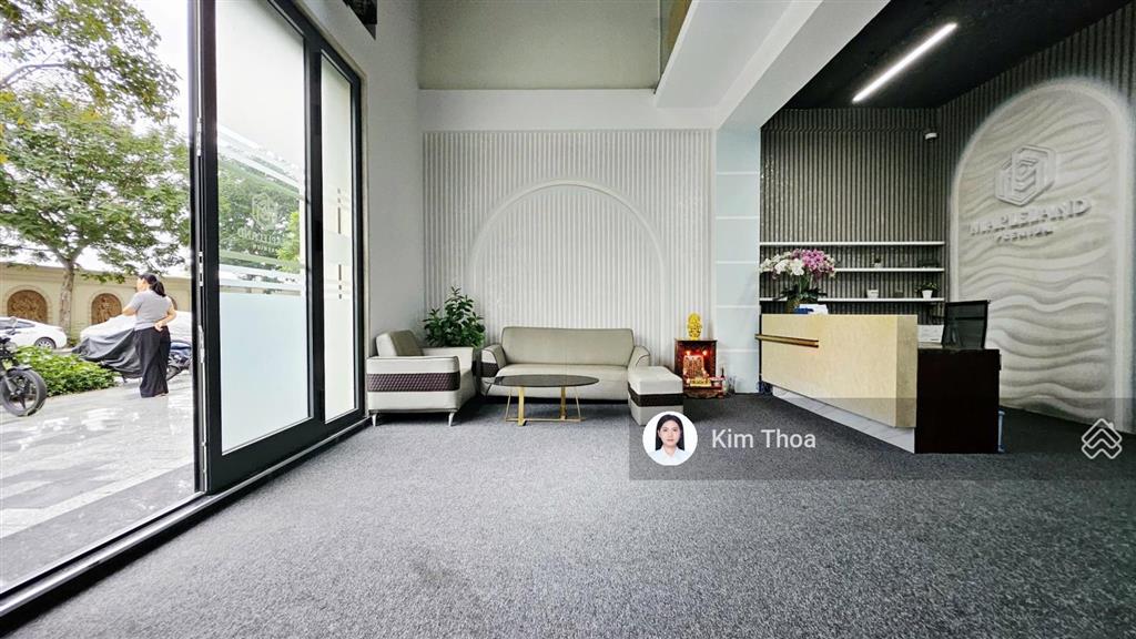Trệt lửng 7x21m (~140m2) ở vạn phúc, sẵn nội thất (~30 nhân sự), có máy lạnh, hầm để xe. giá 32 tr