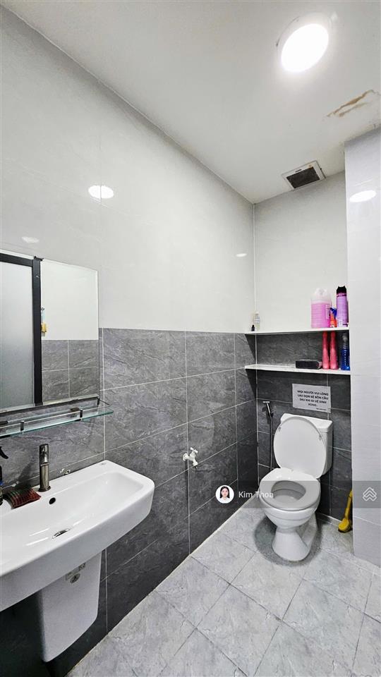 Trệt lửng 7x21m (~140m2) ở vạn phúc, sẵn nội thất (~30 nhân sự), có máy lạnh, hầm để xe. giá 32 tr