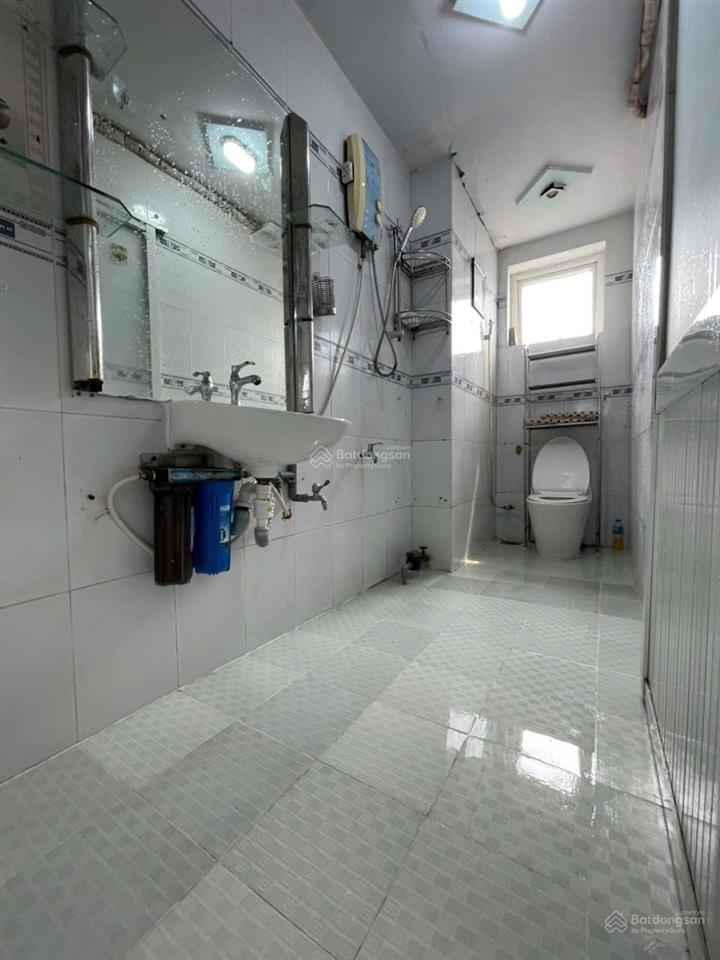 Bán chung cư bình phú 1 p11 quận 6