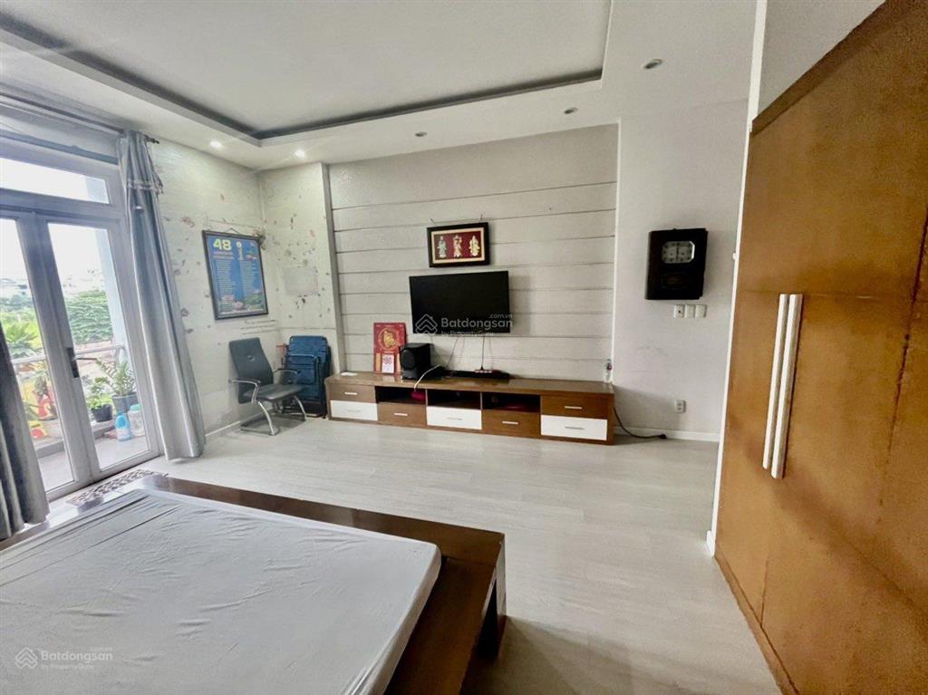 Bán biệt thự cao cấp khu dân cư trung sơn 12,5x20m, trệt , 2 lầu, st, full nội thất. bán 50 tỷ