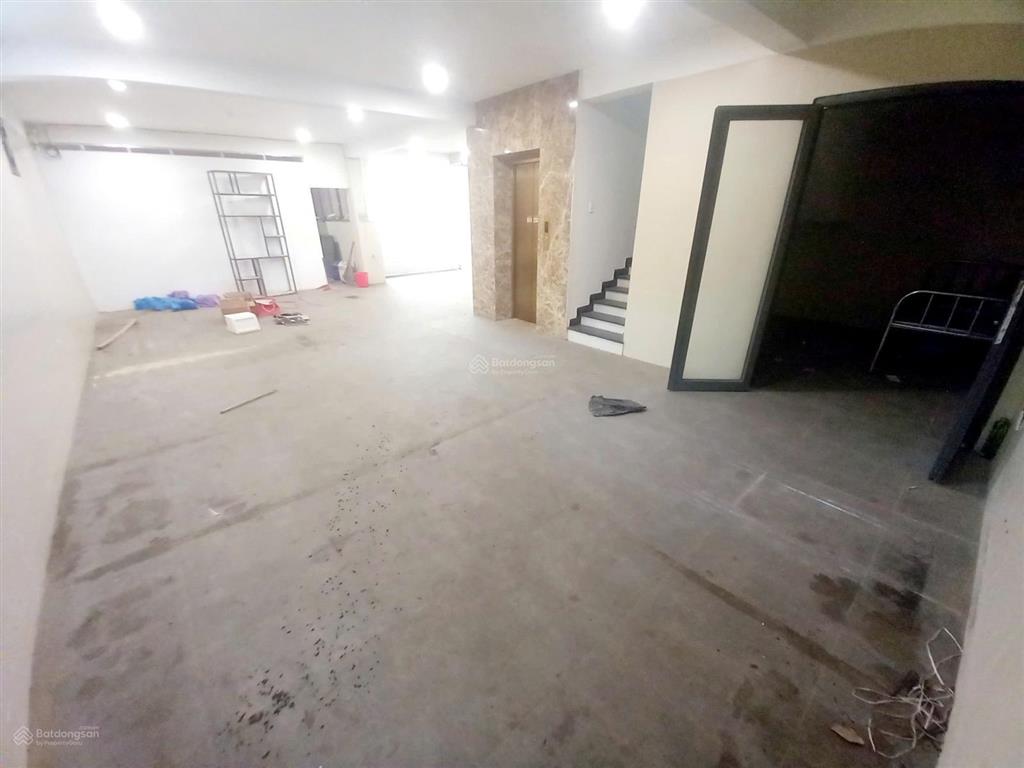 Cho thuê nhà nguyên căn khu trung sơn 10x20m, hầm, 3 tầng, căn góc. mới xây. 55 triệu/tháng