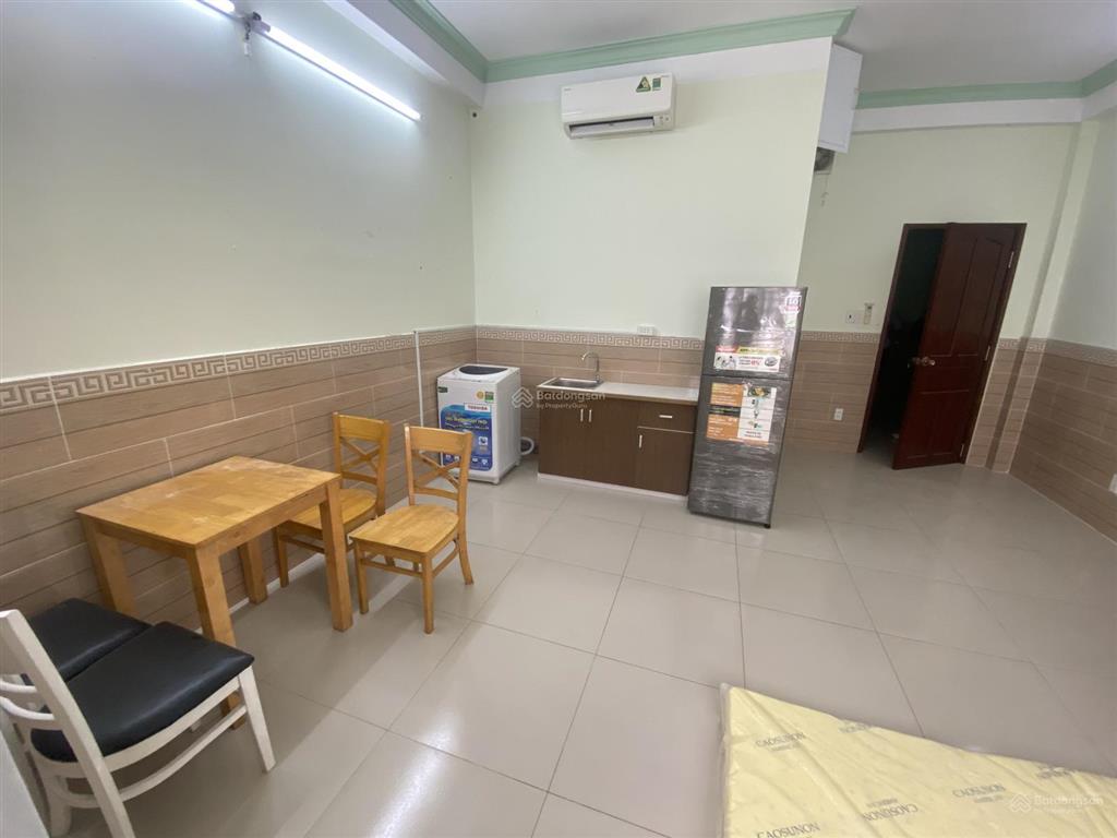Phòng trọ có thang máy, full nội thất khu dân cư trung sơn 30m2, 4,9 triệu/tháng