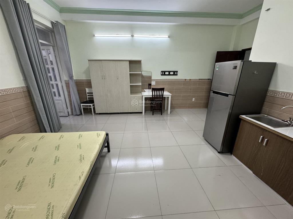 Cho thuê phòng trọ mới khu trung sơn 40m2, ban công, nội thất đầy đủ. 6 triệu/tháng
