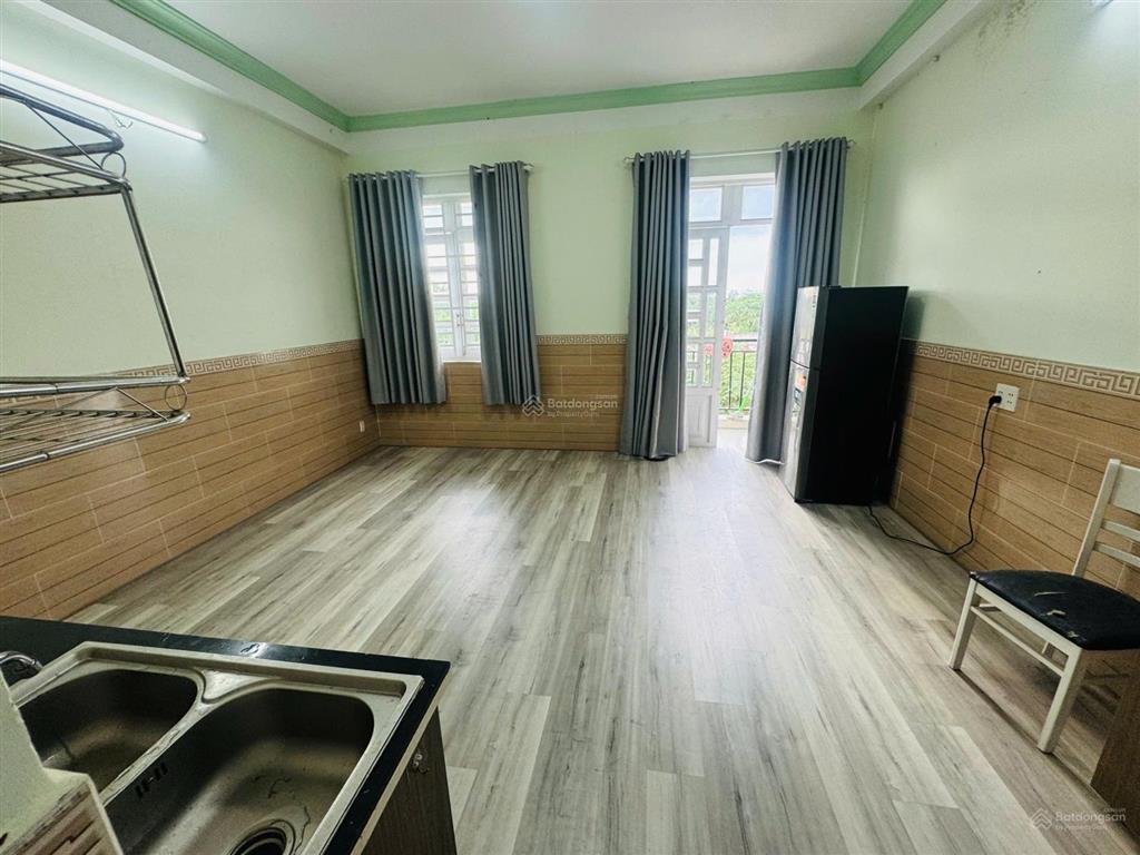 Cho thuê căn hộ dịch vụ khu trung sơn 40m2, có ban công, thang máy, full nội thất. 6 triệu/tháng