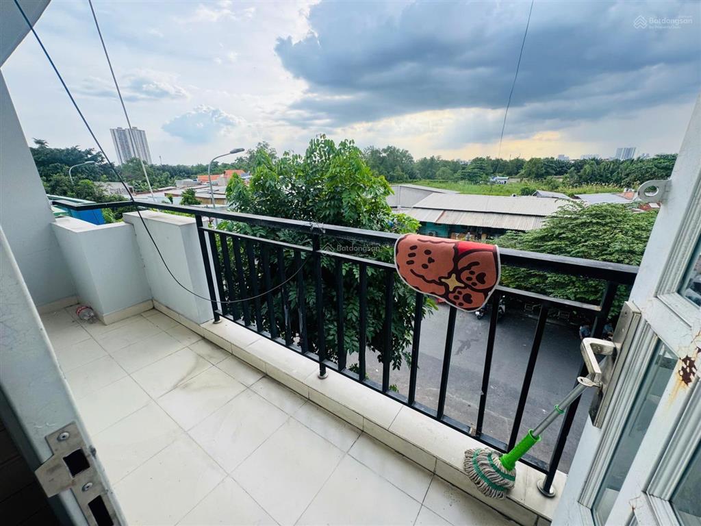 Cho thuê căn hộ dịch vụ khu trung sơn 40m2, có ban công, thang máy, full nội thất. 6 triệu/tháng