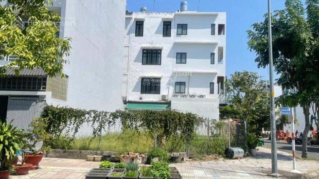 Bán đất lô góc khu ven sông tân phong, quận 7 5x18m, sổ hồng, hướng đông nam. 15,7 tỷ