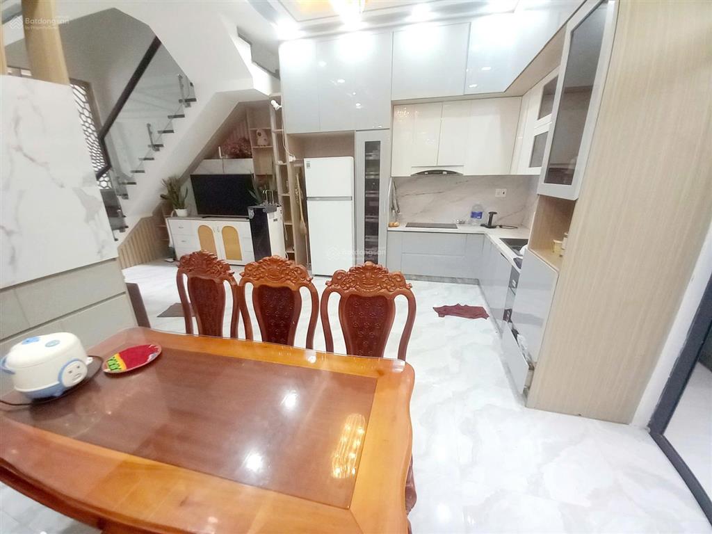 Bán nhà mới xây khu dân cư anh tuấn, nhà bè 5,4m x 15m, trệt, 3 lầu, full nội thất. 8,6 tỷ