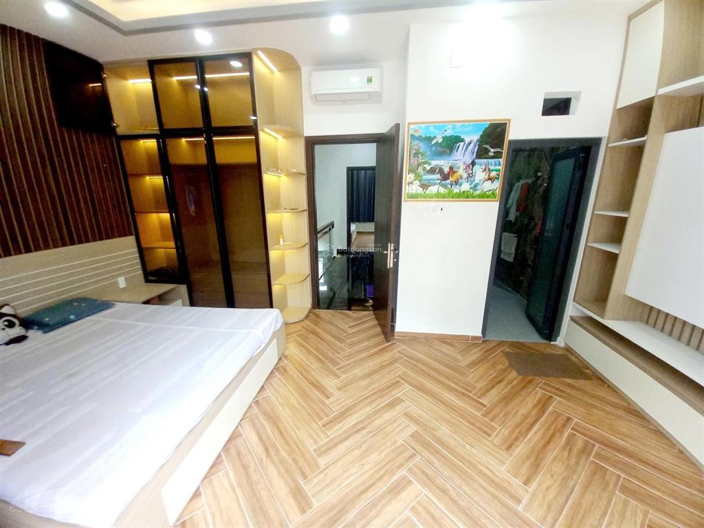 Bán nhà mới xây khu dân cư anh tuấn, nhà bè 5,4m x 15m, trệt, 3 lầu, full nội thất. 8,6 tỷ
