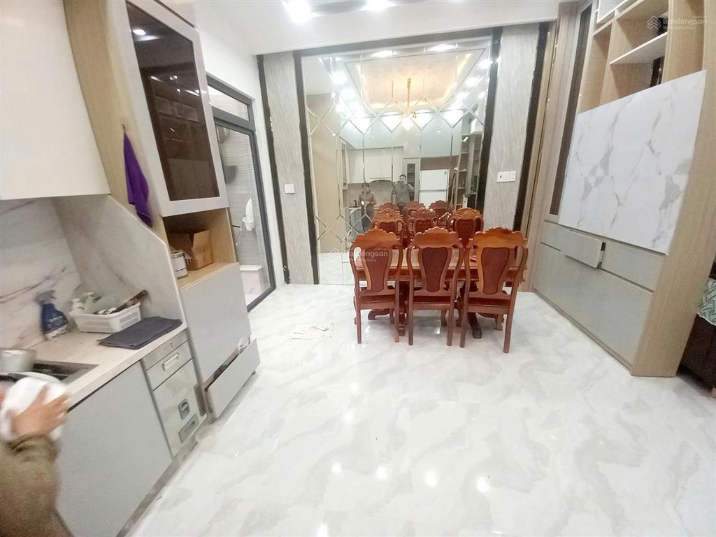 Bán nhà mới xây khu dân cư anh tuấn, nhà bè 5,4m x 15m, trệt, 3 lầu, full nội thất. 8,6 tỷ