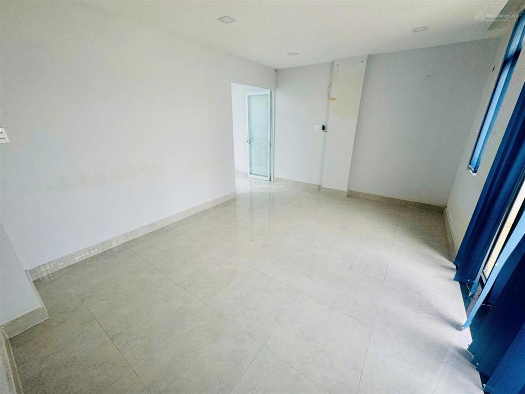 Nhà cho thuê đường phạm hùng (kdc đại phúc) 5x20m, hầm, 2l,st, nhà mới. 25 triệu/tháng