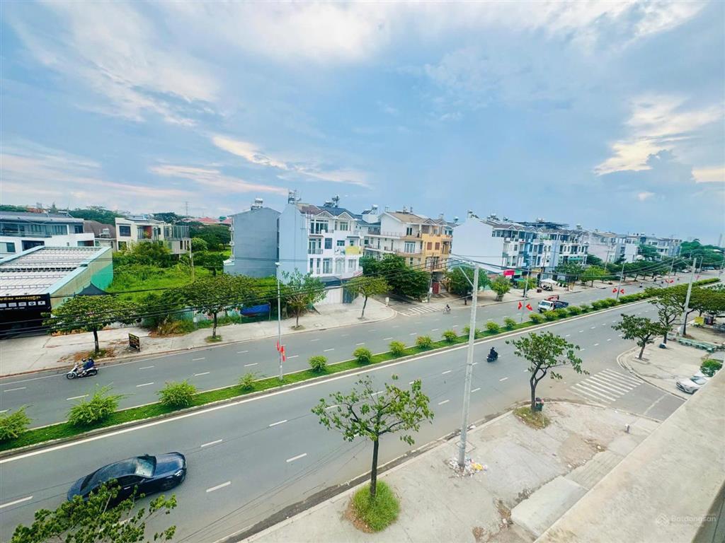 Nhà cho thuê đường phạm hùng (kdc đại phúc) 5x20m, hầm, 2l,st, nhà mới. 25 triệu/tháng