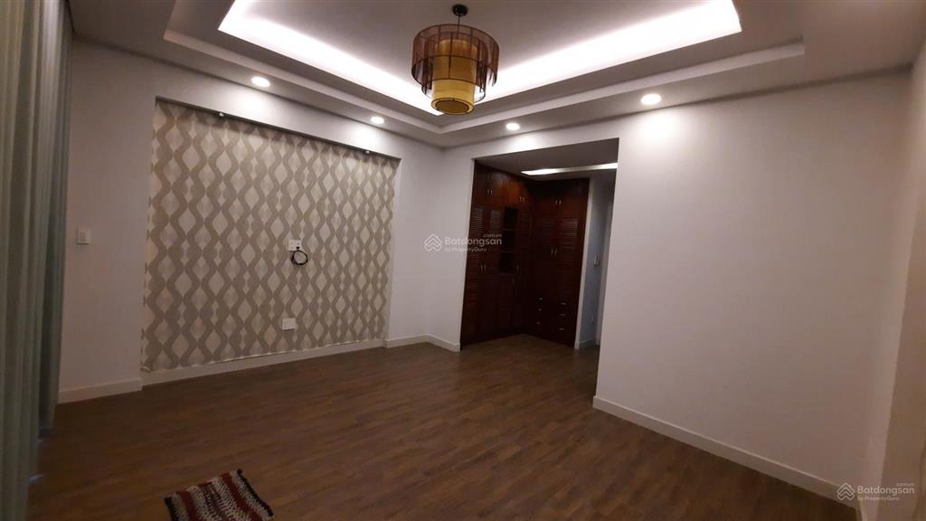 Bán nhà khu dân cư conic, bình hưng 13 tỷ, 7x20m, 2 lầu, st, hướng đông bắc.