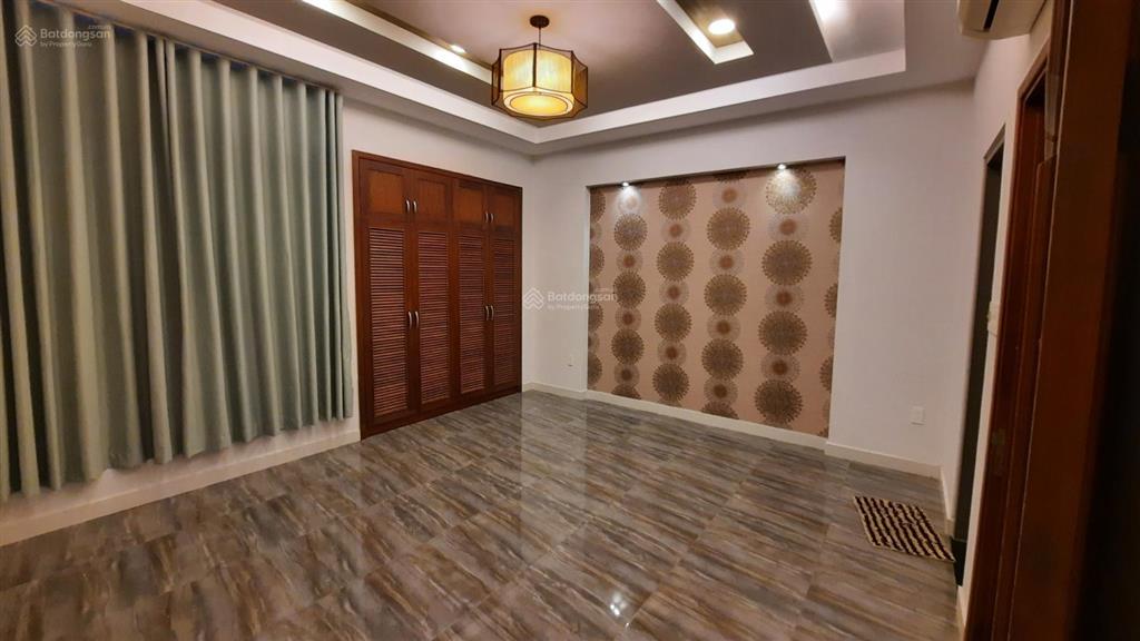 Bán nhà khu dân cư conic, bình hưng 13 tỷ, 7x20m, 2 lầu, st, hướng đông bắc.