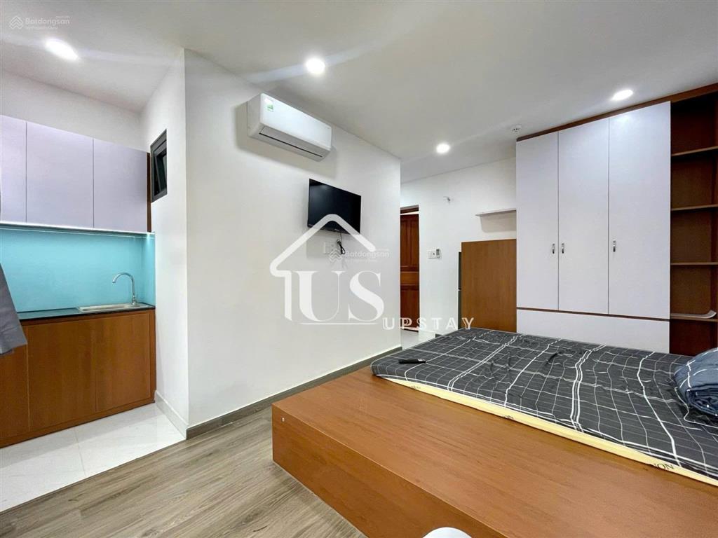Căn hộ studio cửa sổ trời siêu thoáng gần toà nhà viettel  vòng xoay dân chủ quận 10