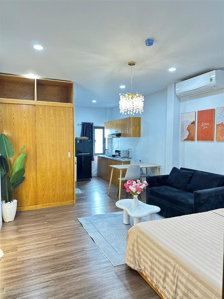 Căn hộ quận 3  cửa sổ ánh sáng full nội thất gần cầu lê văn sỹ, bờ kè hoàng sa  trường sa