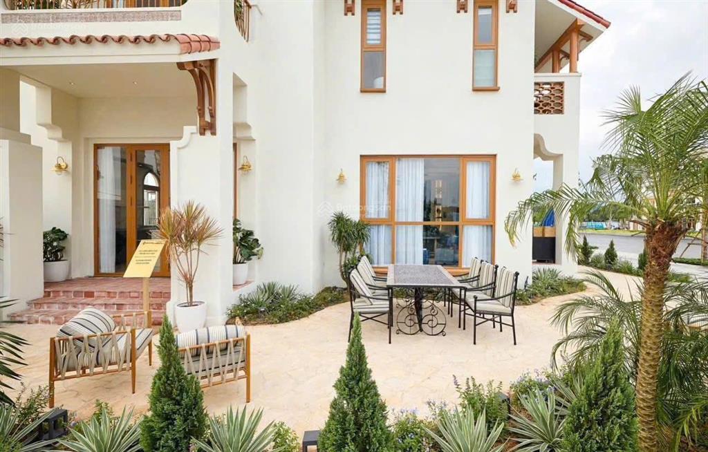 Biệt thự biển vũng tàu blanca city  sổ hồng lâu dài  cho thuê 100tr/tháng  giá 25 tỷ