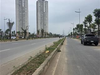 Nhà phân lô vỉa hè  đường vành đai 3.. 5 & trịnh văn bô ô tô trong nhà  41mx 6 tầng  chỉ 13 tỷ