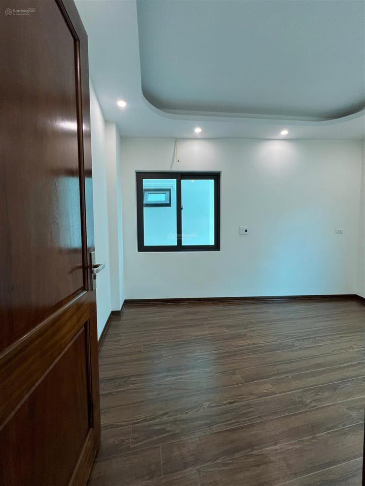Nhà phương viên song phương 40m2*4t ngõ nông rộng, 500m ra đại lộ và vành đai 4. giá chỉ 4,69 tỷ