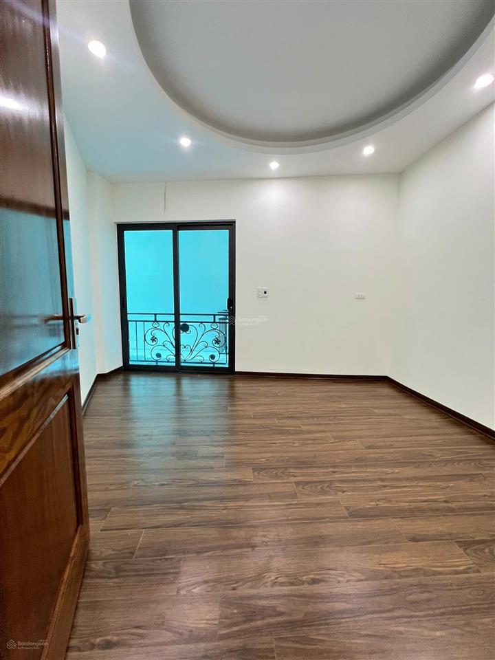Nhà phương viên song phương 40m2*4t ngõ nông rộng, 500m ra đại lộ và vành đai 4. giá chỉ 4,69 tỷ