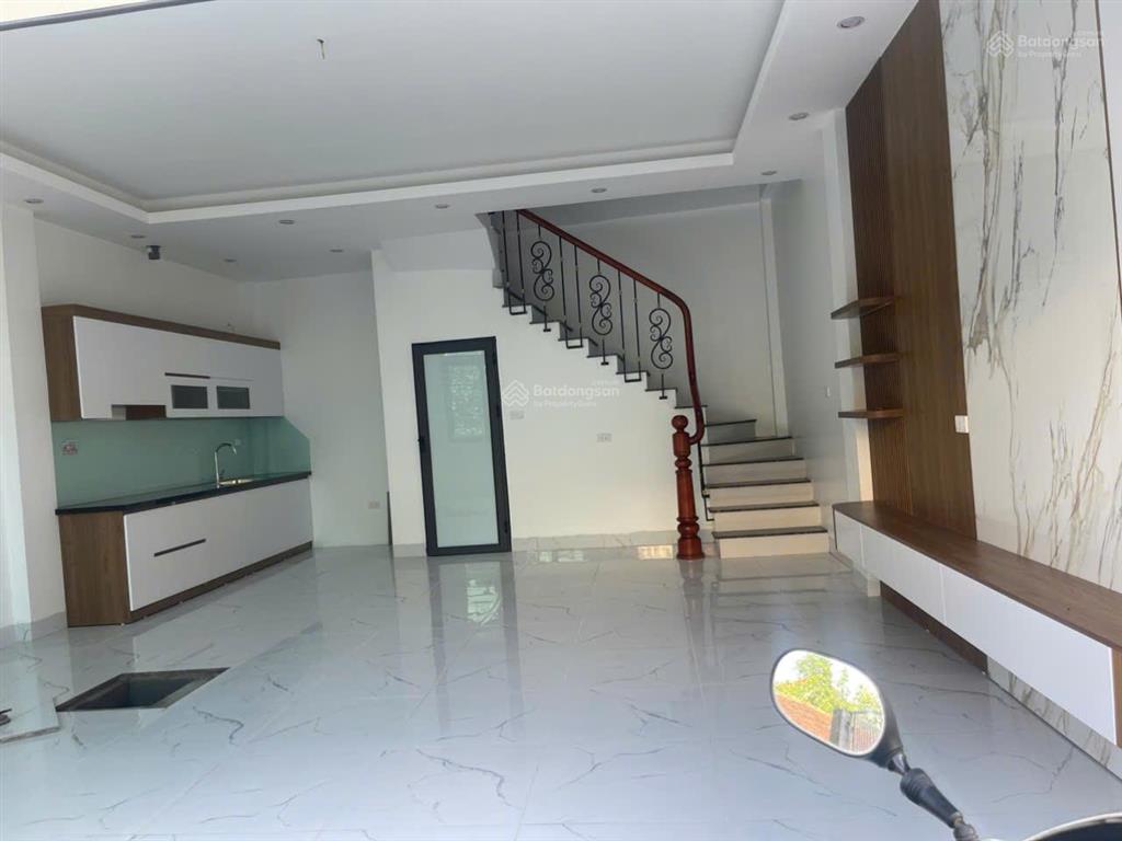 Nhà gần song phương, tiền lệ 45m2 x 4t, ngõ oto đi thông gần vành đai 4, 1km ra đại lộ. giá 4,9 tỷ