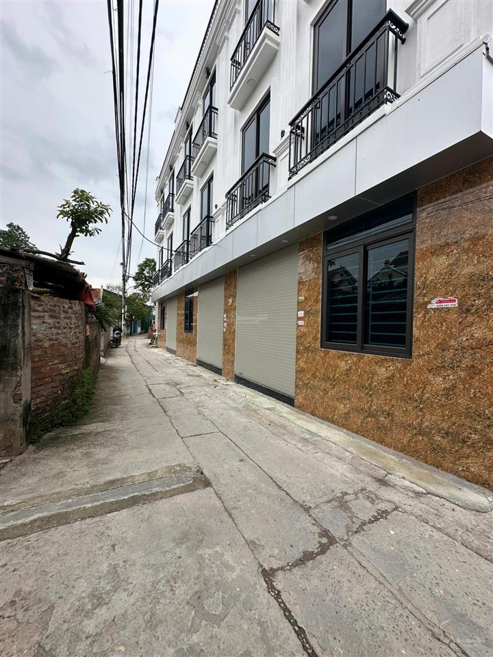 Nhà gần song phương, tiền lệ 45m2 x 4t, ngõ oto đi thông gần vành đai 4, 1km ra đại lộ. giá 4,9 tỷ