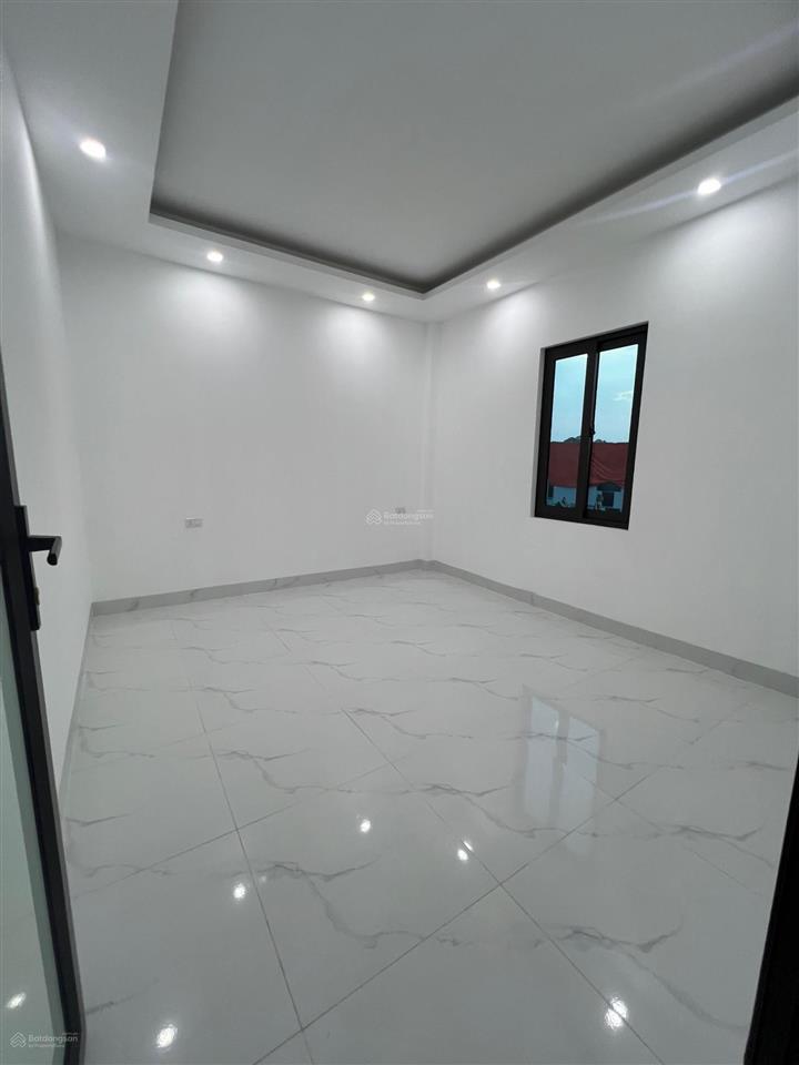 Nhà gần song phương, tiền lệ 45m2 x 4t, ngõ oto đi thông gần vành đai 4, 1km ra đại lộ. giá 4,9 tỷ