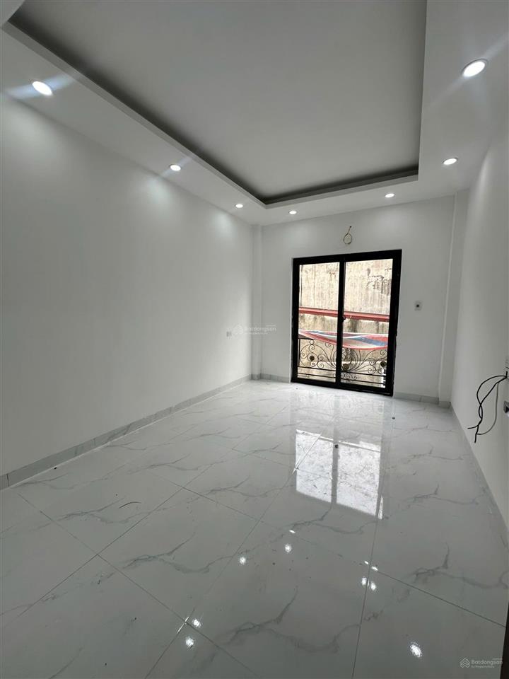 Nhà gần song phương, tiền lệ 45m2 x 4t, ngõ oto đi thông gần vành đai 4, 1km ra đại lộ. giá 4,9 tỷ