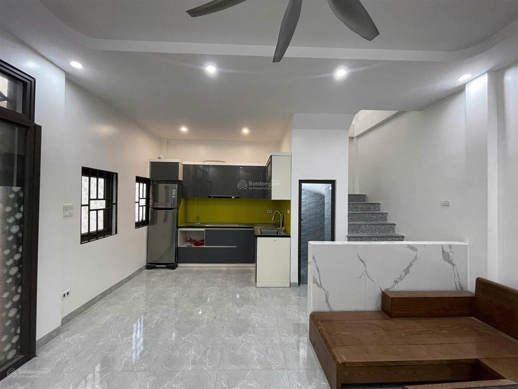 Nhà phượng nghĩa 30m2*3t. vị trí gần chợ dân sinh oto đỗ cổng, 1km ra đhtd thể thao giá 3,15 tỷ.