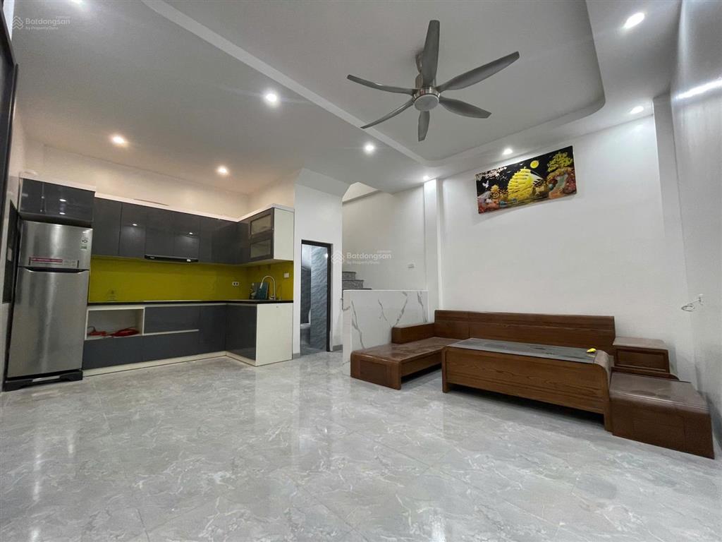 Nhà phượng nghĩa 30m2*3t. vị trí gần chợ dân sinh oto đỗ cổng, 1km ra đhtd thể thao giá 3,15 tỷ.