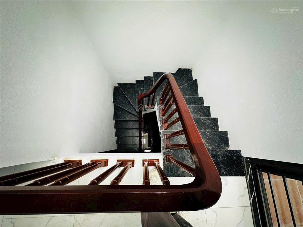 Nhà đông la 38m2 xây 4 tầng, gần kđt đô nghĩa, 1km ra vành đai 4, ở và cho thuê cực tốt. giá 4,2tỷ