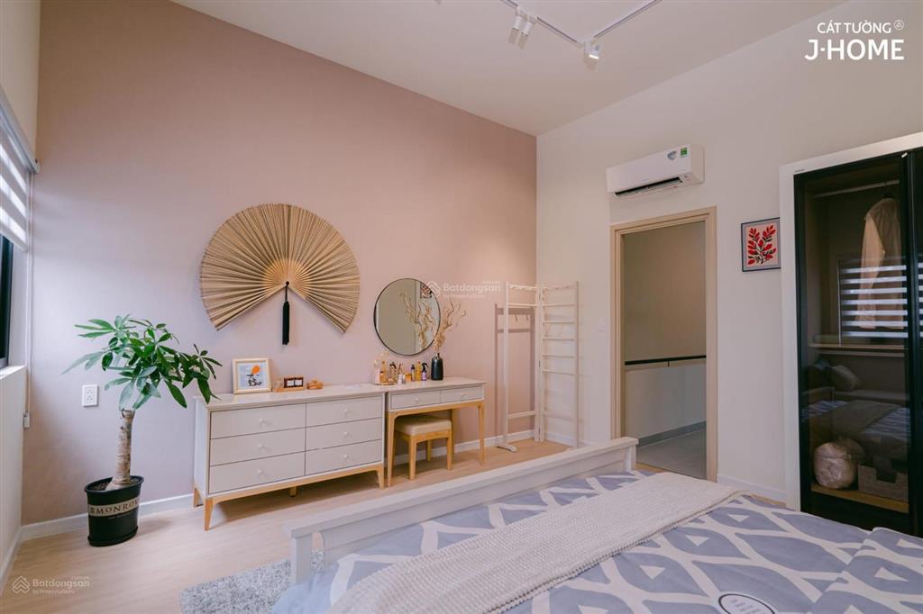 Nhà phố vườn đường ôtô 13m, trung tâm tp thuận an, dt 122m2, 1trệt 1lầu, đã hoàn công