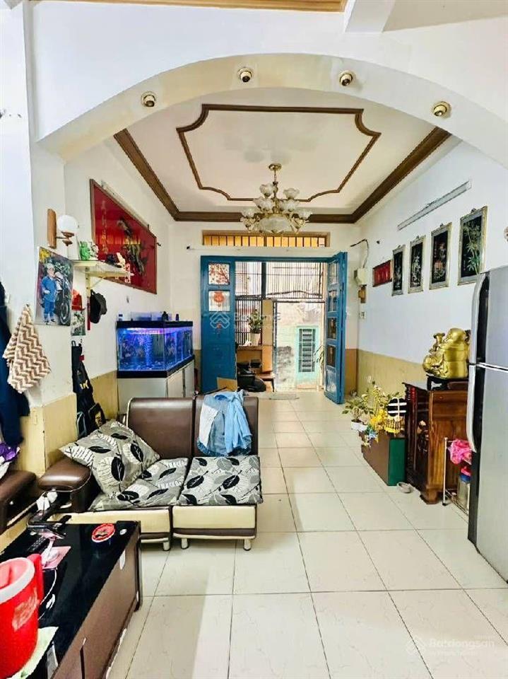 Nhà 3 tầng . 44m2 . 5pn . nở hậu . phan văn hân . chỉ cách cây cầu thị nghè qua q1 . nhĩnh 7 tỷ tl